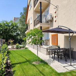 Apartament Paskal-lux With Free Parking And Ac, Budapeszt