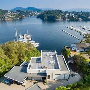 Knudsen , Bergen Noruega